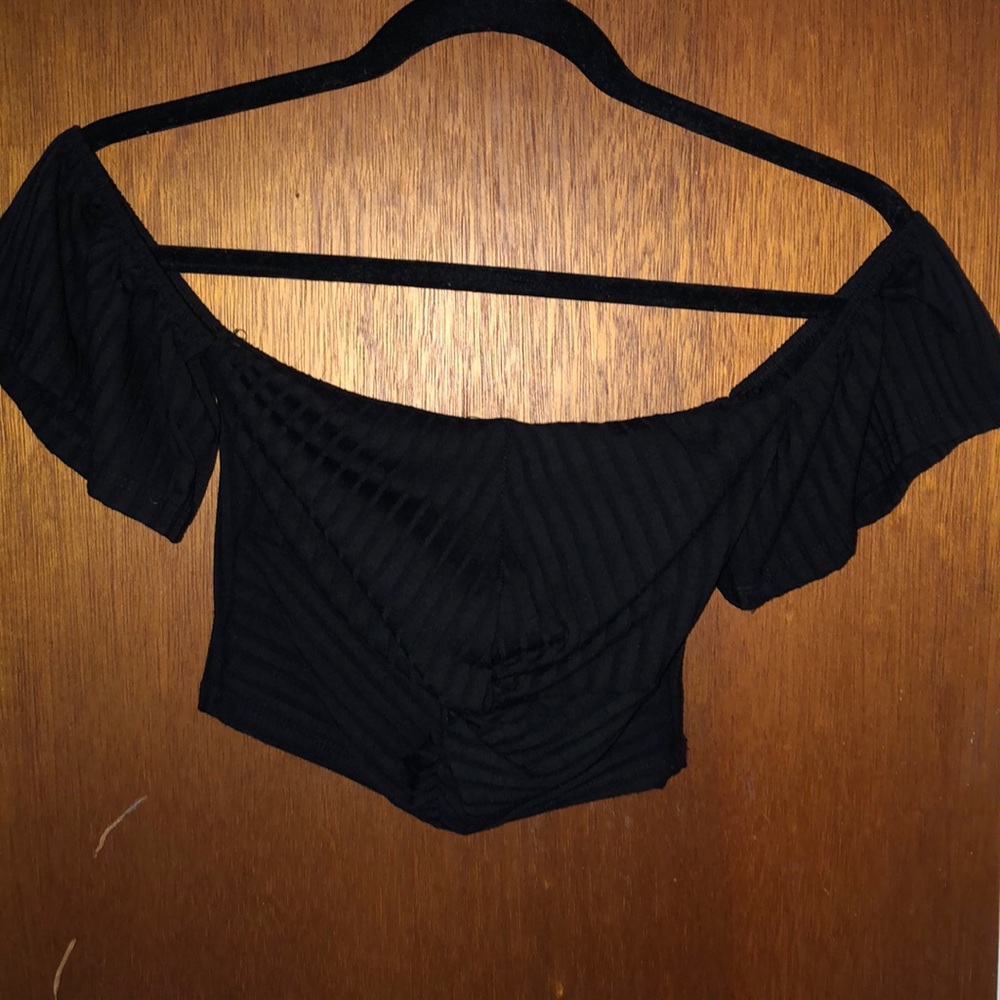 Cropped top